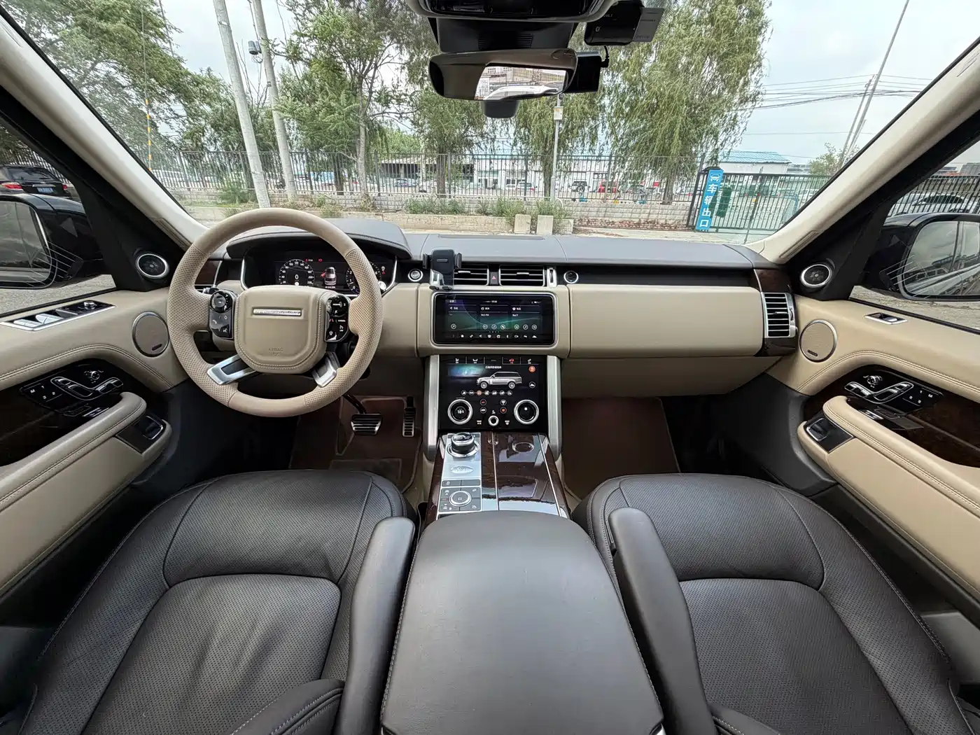 LAND ROVER RANGE ROVER