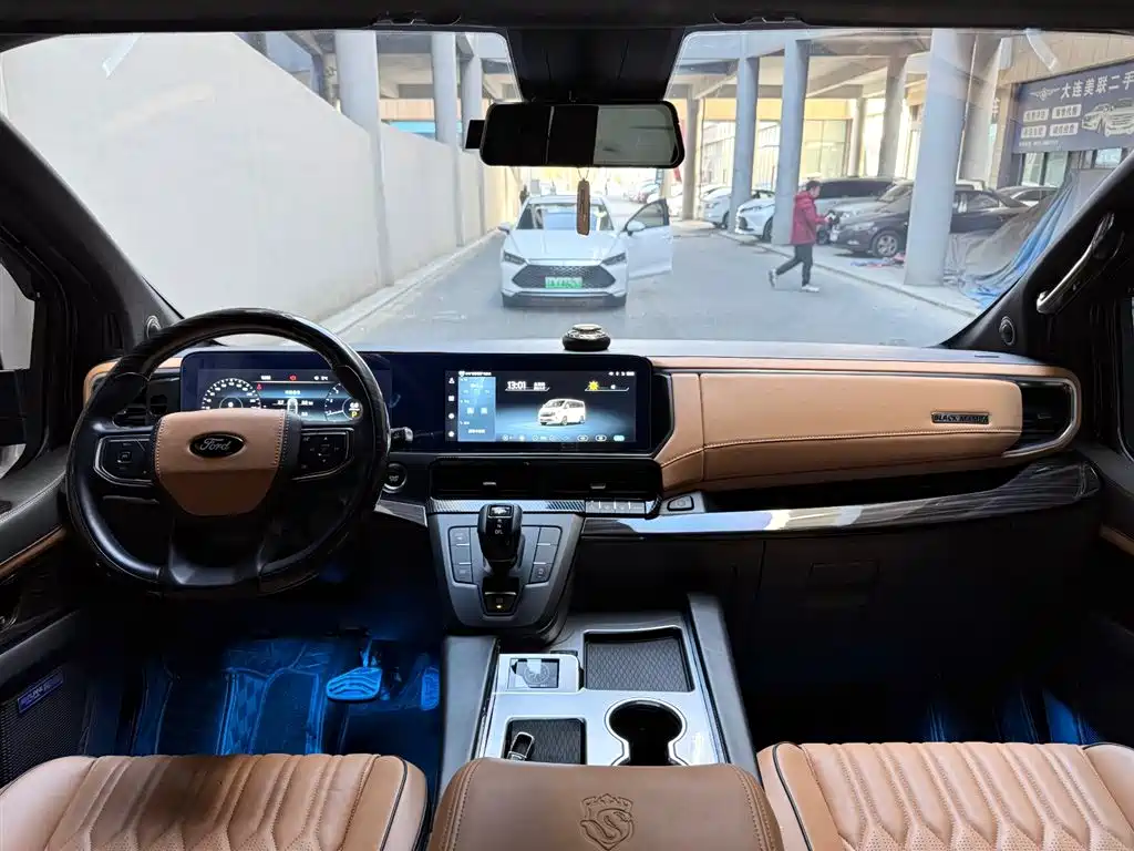 Ford Tourneo 2024 Model 2.0T Auto Supreme Plus Edition фото 11
