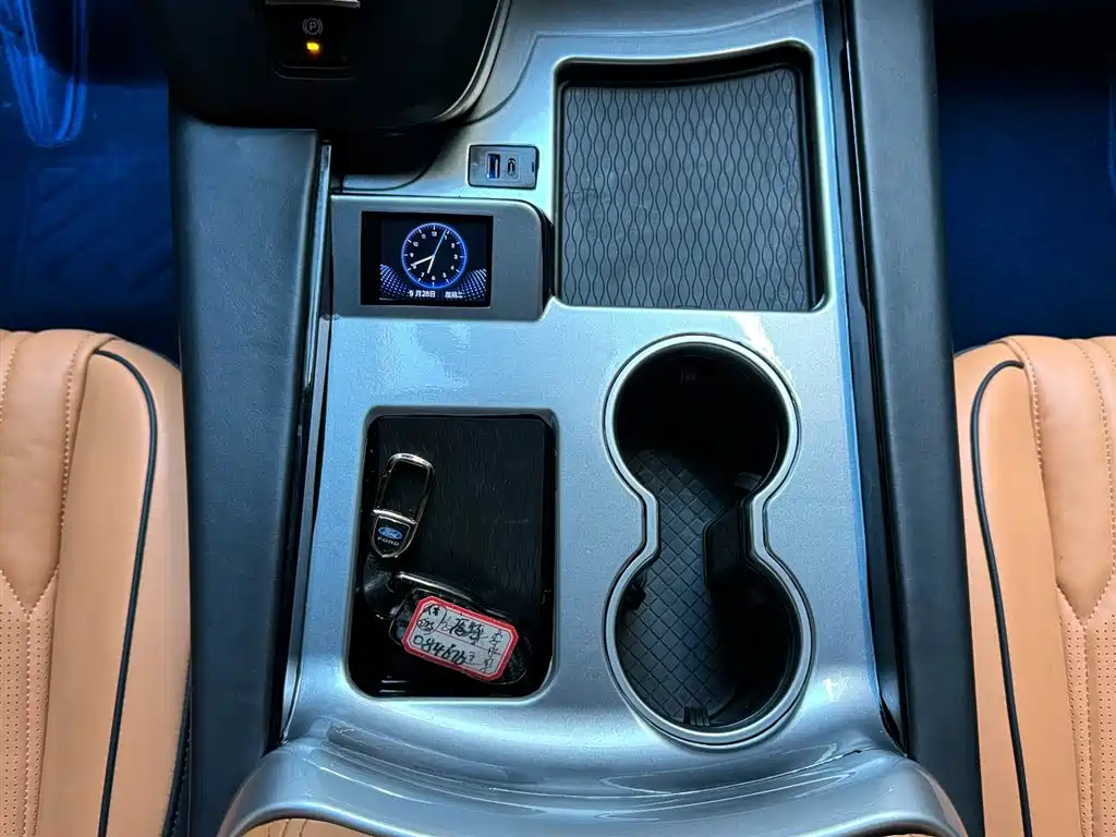 Ford Tourneo 2024 Model 2.0T Auto Supreme Plus Edition фото 15