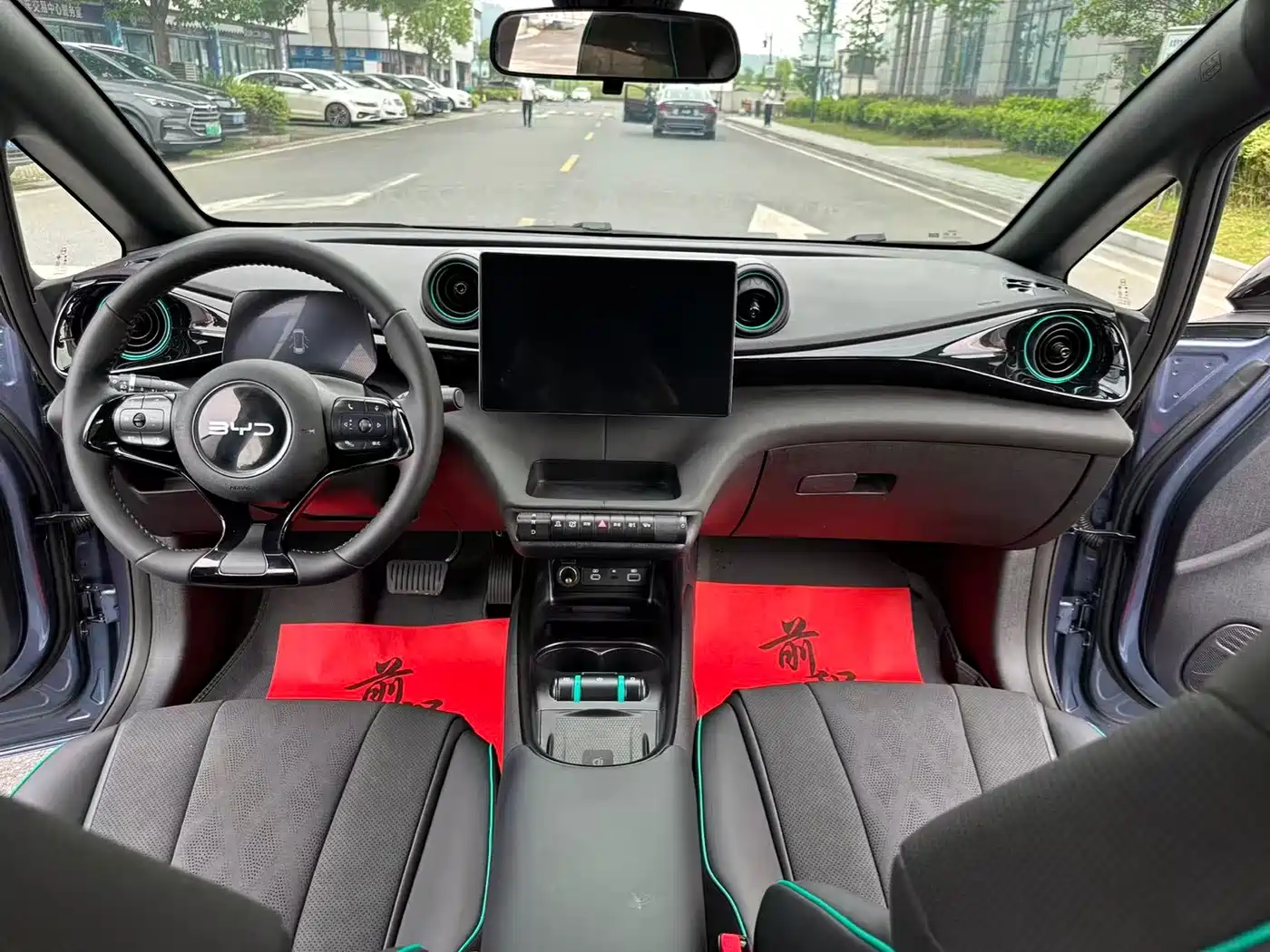 BYD Dolphin 2024 Glory Edition 420km Fashion Edition фото 4