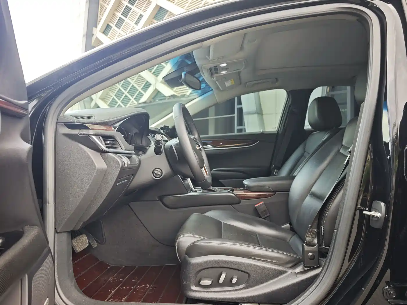 Cadillac XTS 2016 28T Luxury фото 8