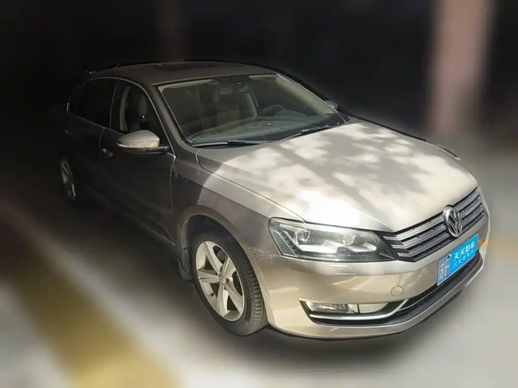 Volkswagen Passat 2012 2011 1.8TSI DSG Royal Edition
