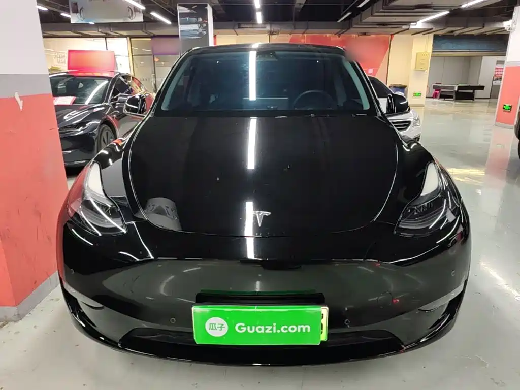 Фото 3 - Tesla Model Y