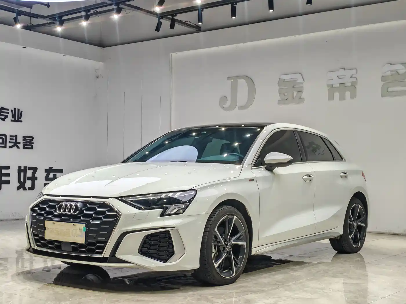 Audi A3 2024 Model Sportback 35 TFSI Fashion Sport