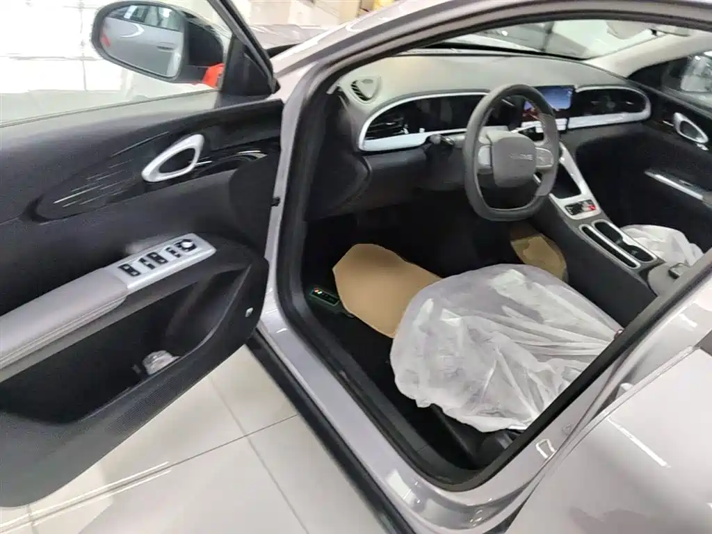 Geely Galaxy Starry Wish 2026 Edition 310km Youth Version фото 16
