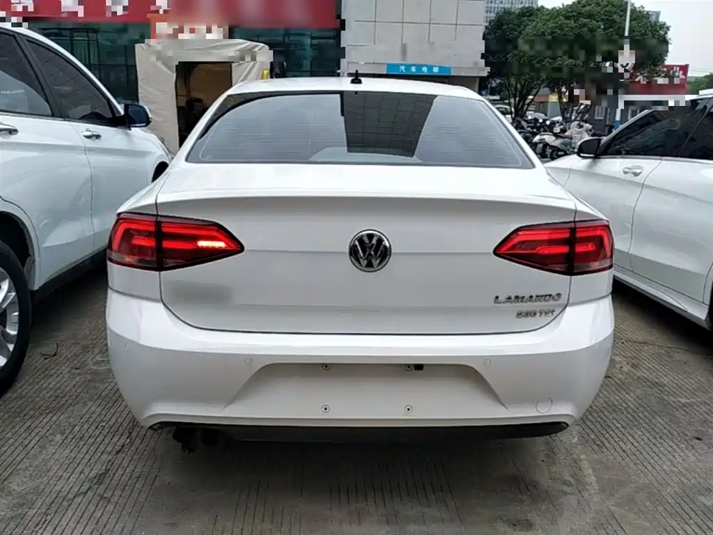 Volkswagen Lamando 2018 230TSI DSG Trend Edition фото 6