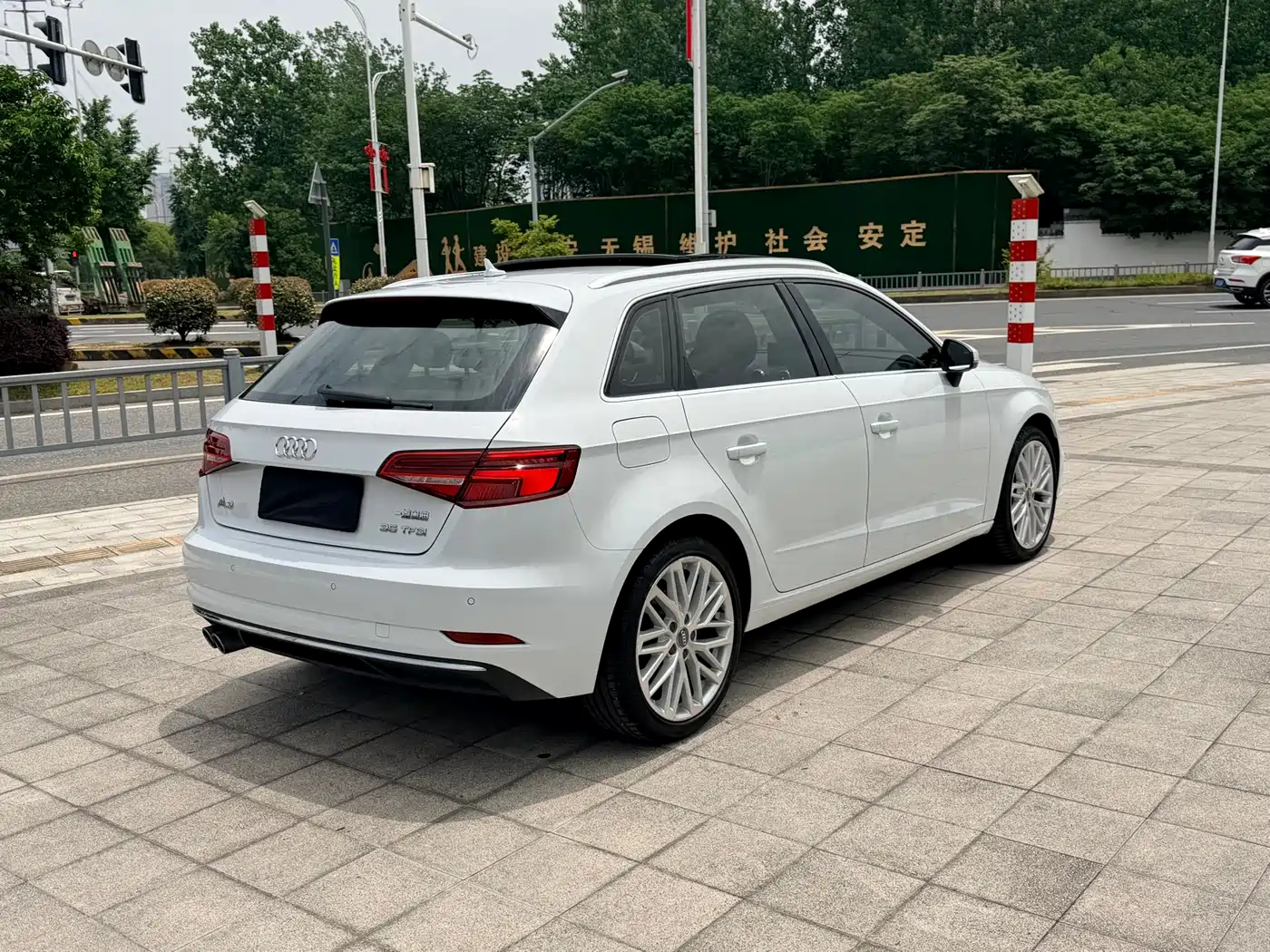Audi A3 2018 30th Anniversary Sportback 35 TFSI Style фото 4