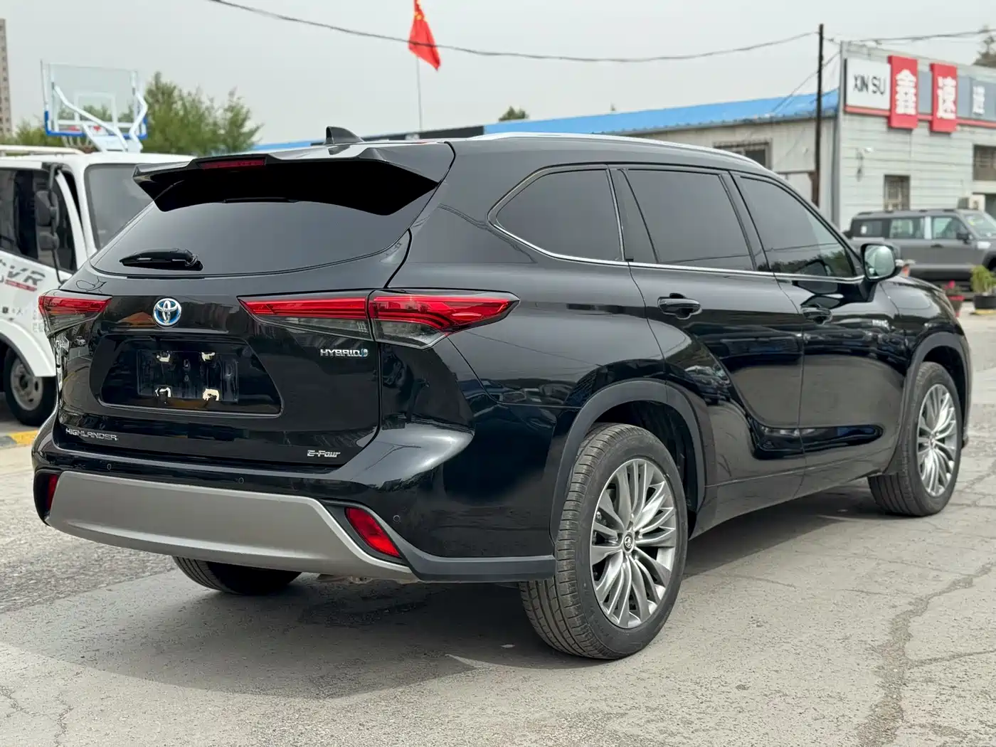Toyota Highlander 2024 2.5L Smart Hybrid 4WD Premium 7-seater фото 9