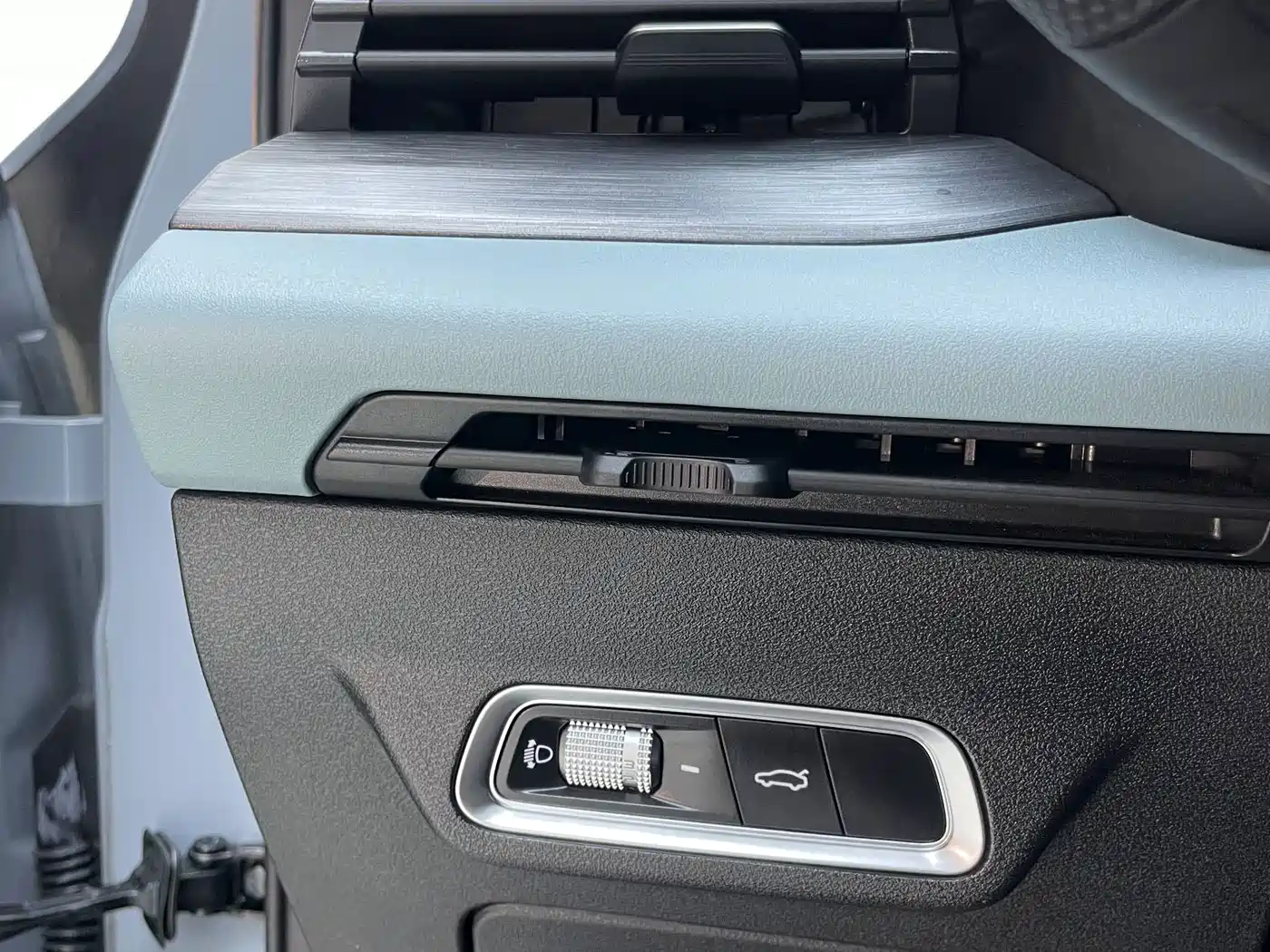 Geely Emgrand S 2024 2022 1.4T CVT Crossover Player