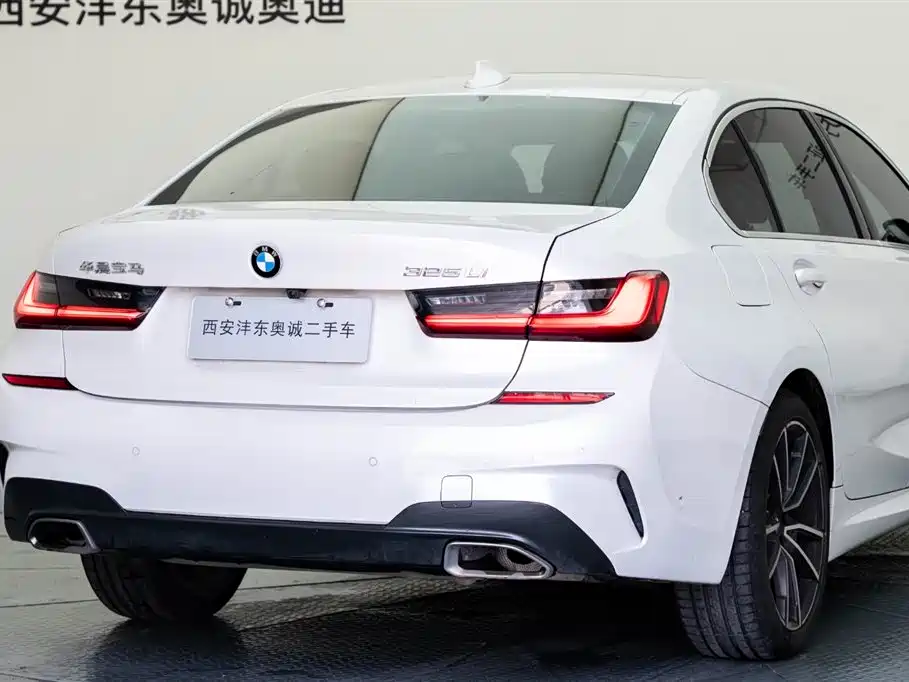 BMW 3 Series 2021 325Li M Sport Package фото 21