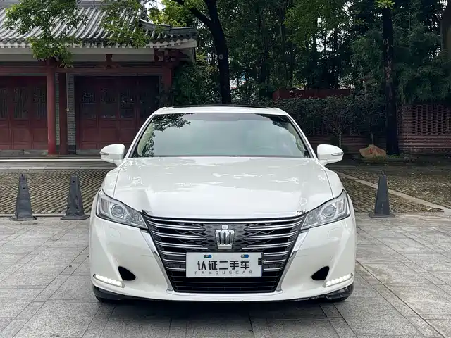 Toyota Crown 2015 2.0T Fashion — фото 2