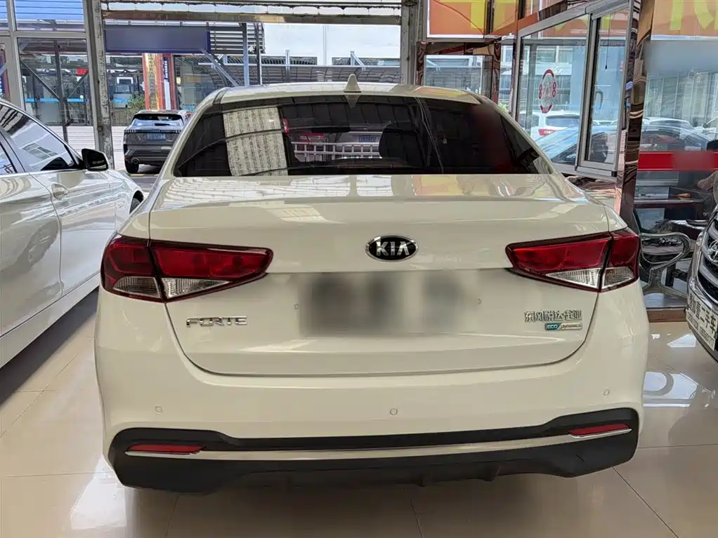 Kia Forte 2019 1.6L Auto Trend Edition China VI фото 7