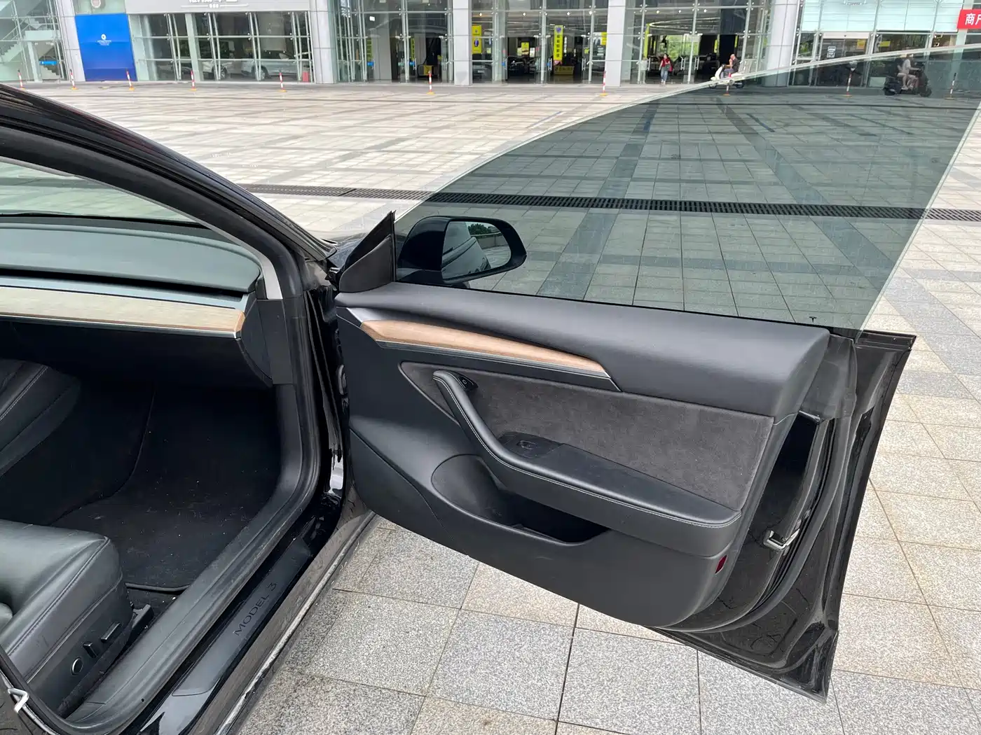Фото 19 - Tesla Model 3