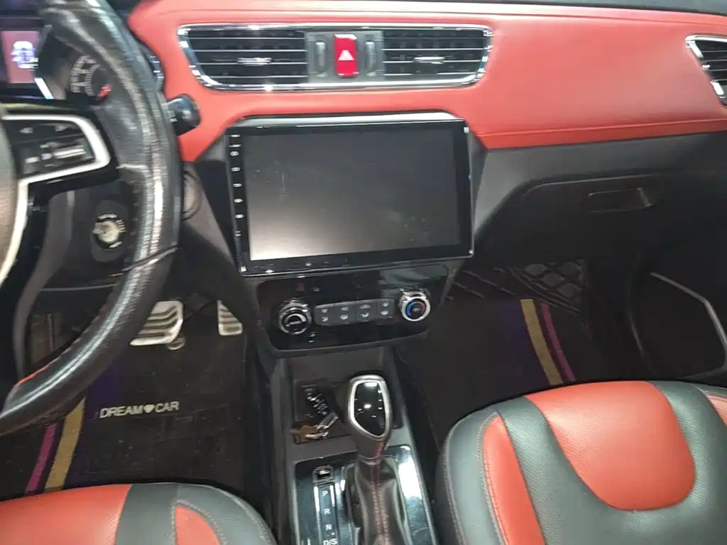 JAC Motors Refine S2 2017 2017 1.5L CVT Luxury Smart