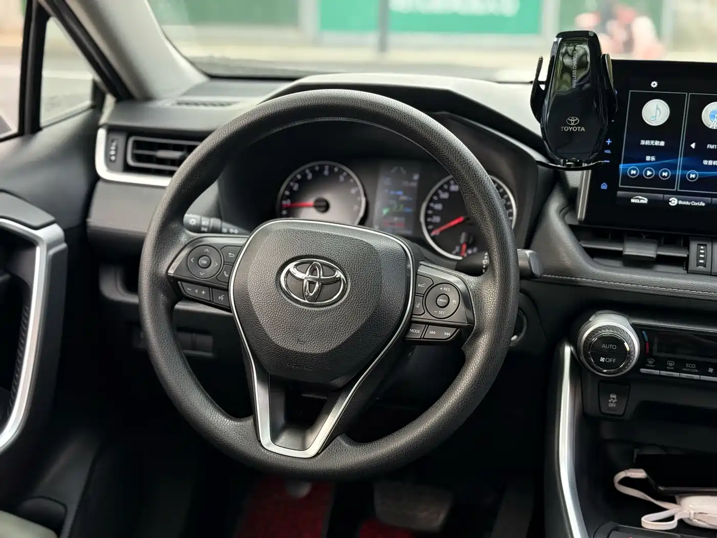 Toyota Wildlander 2020 2.0L CVT AWD Luxury Edition фото 6