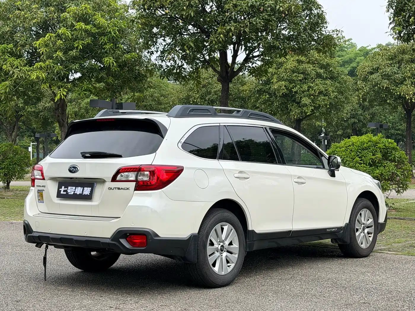 Subaru Outback 2016 2016 2.5i Luxury Navigation Edition