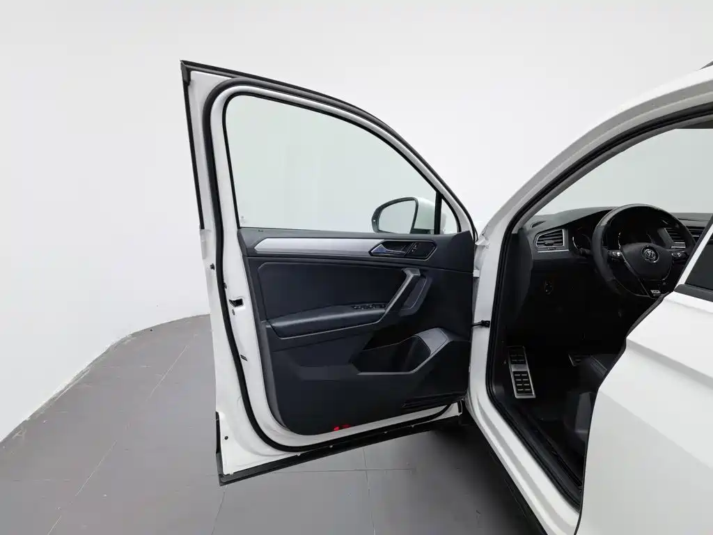 Volkswagen Tiguan, миниатюра 8
