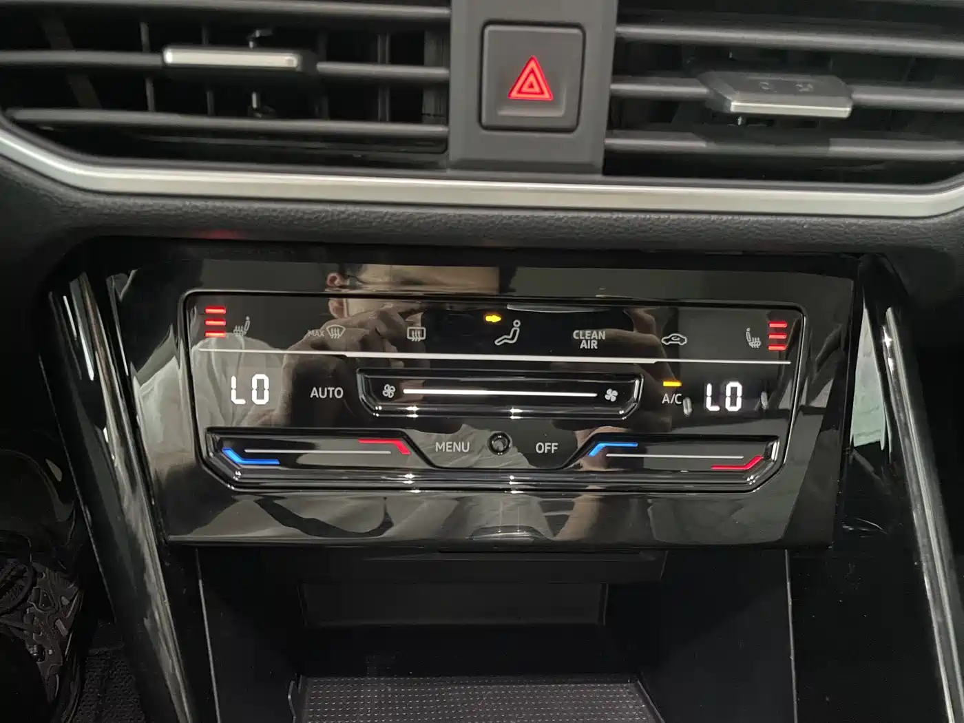 Volkswagen Tayron 2023 280TSI 2WD Luxury Plus Advanced Edition фото 21