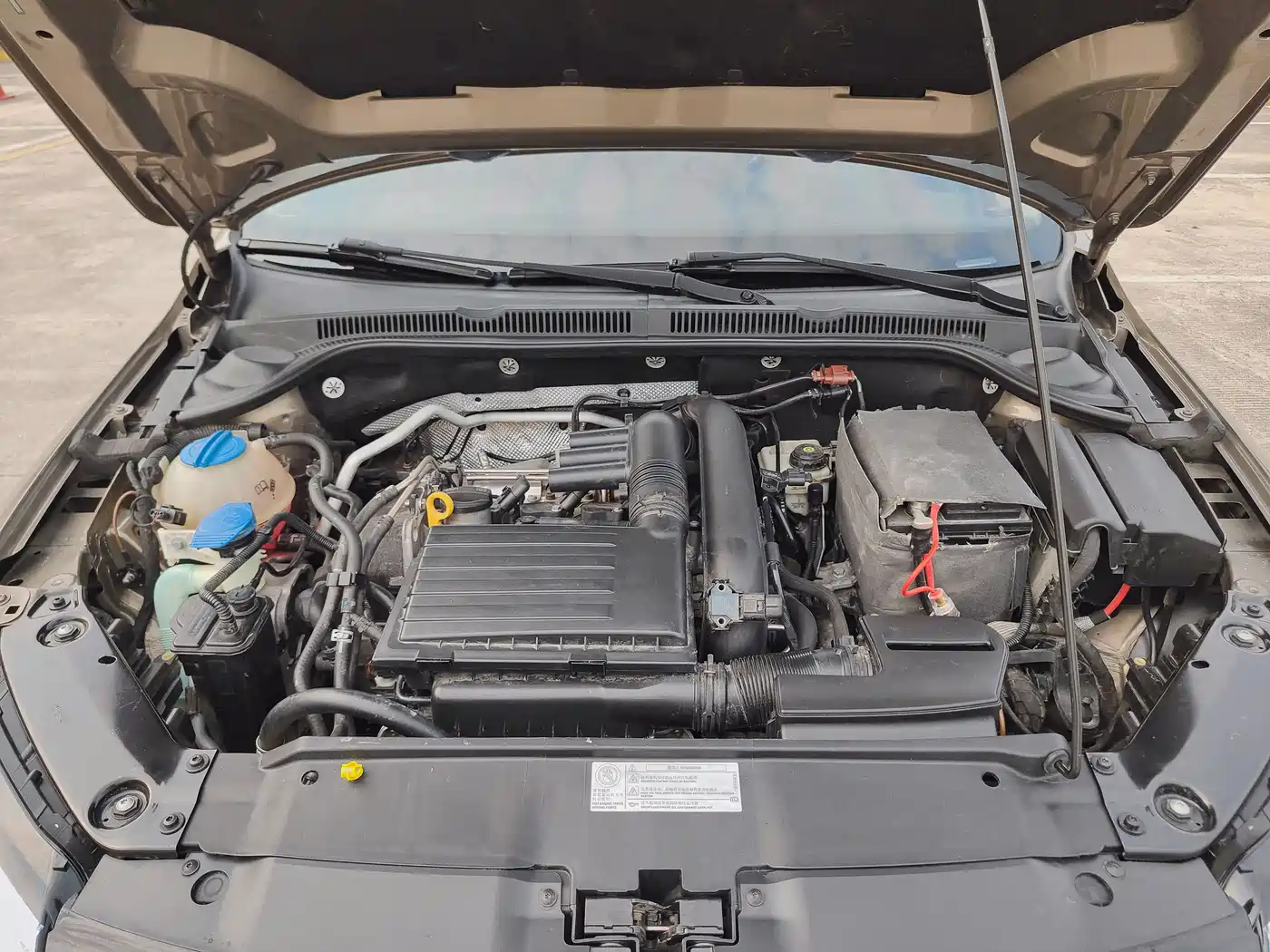 Volkswagen Sagitar 2015 230TSI Automatic Luxury фото 18