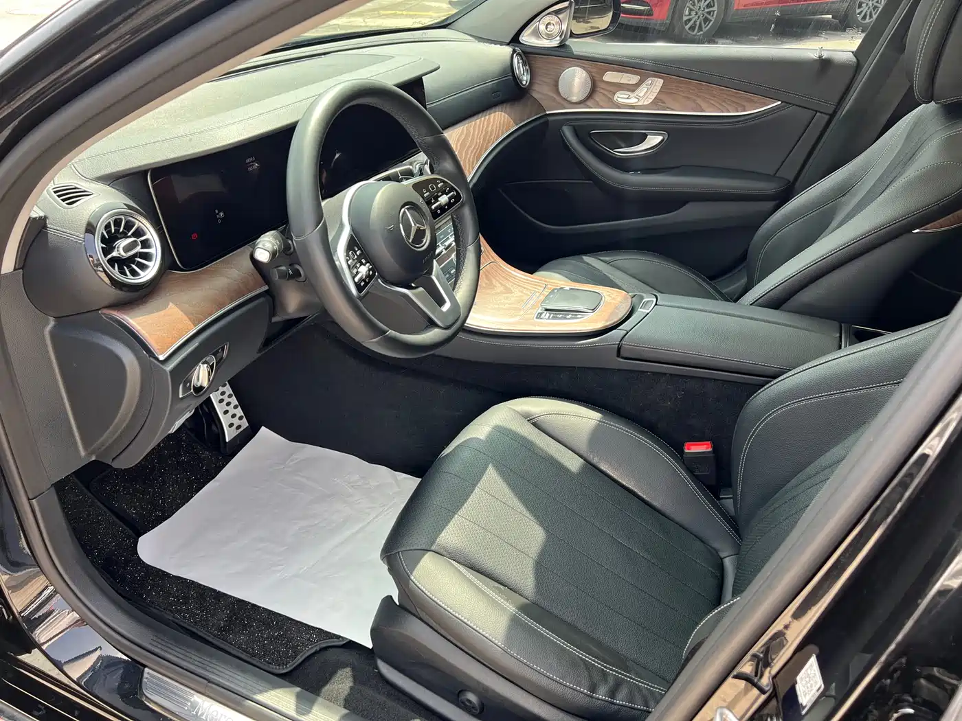 Mercedes-Benz E-Class 2019 E 300 L Fashion фото 8