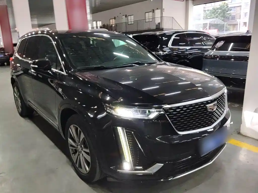 صورة 4 - Cadillac XT6