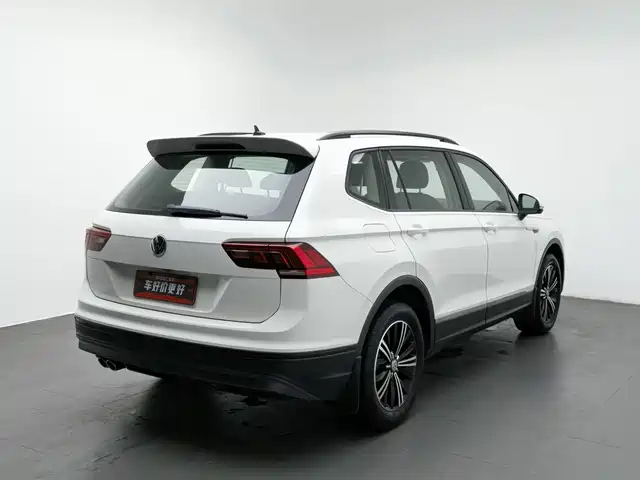 Volkswagen Tiguan L 2020 330TSI Auto 2WD Trend China VI — фото 2