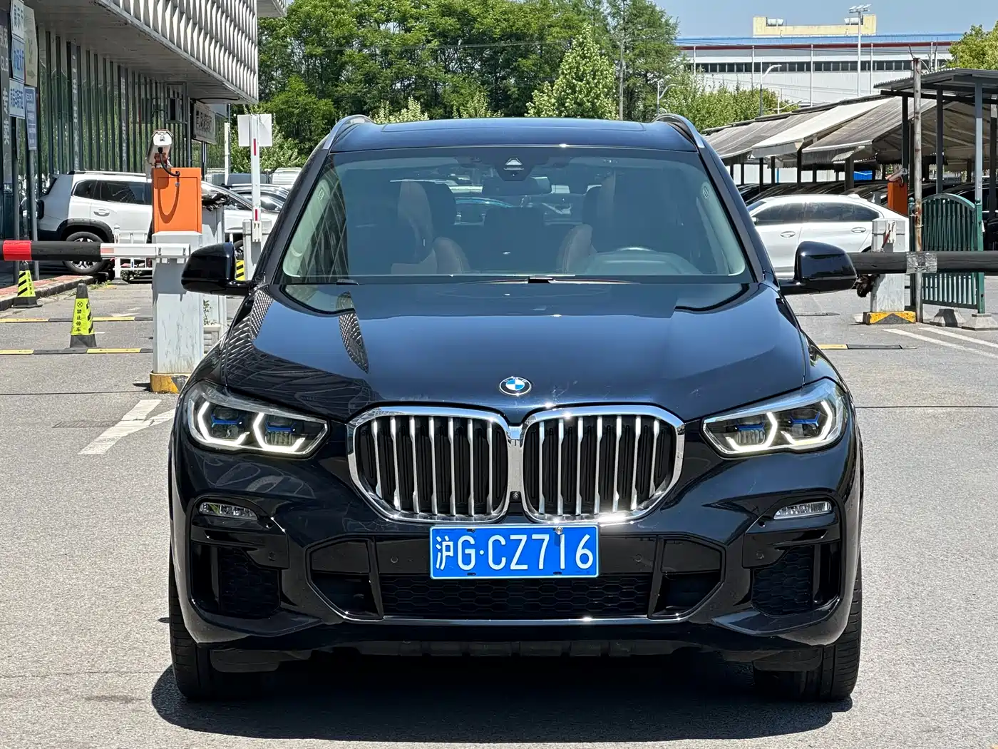 BMW X5 (Import) 2021 xDrive40i M Sport Package фото 2