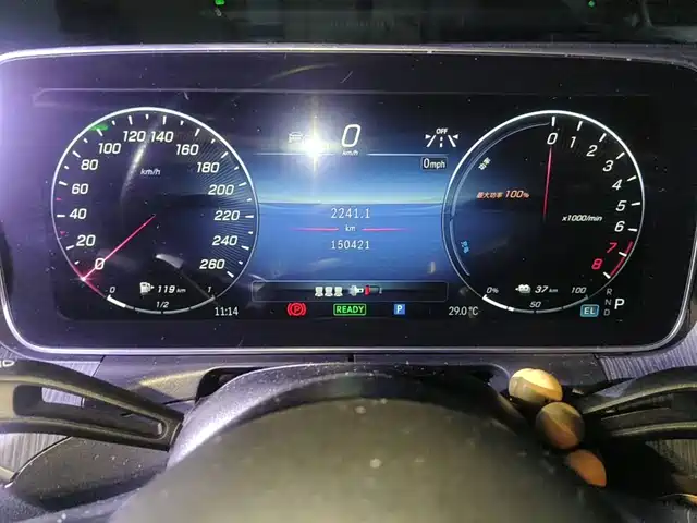 Mercedes-Benz C-Class New Energy 2023 C 350 eL — фото 4