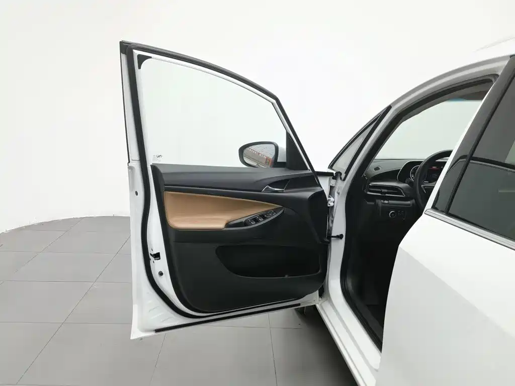 Buick GL6 2023 2021 323T Mild Hybrid Connected Luxury