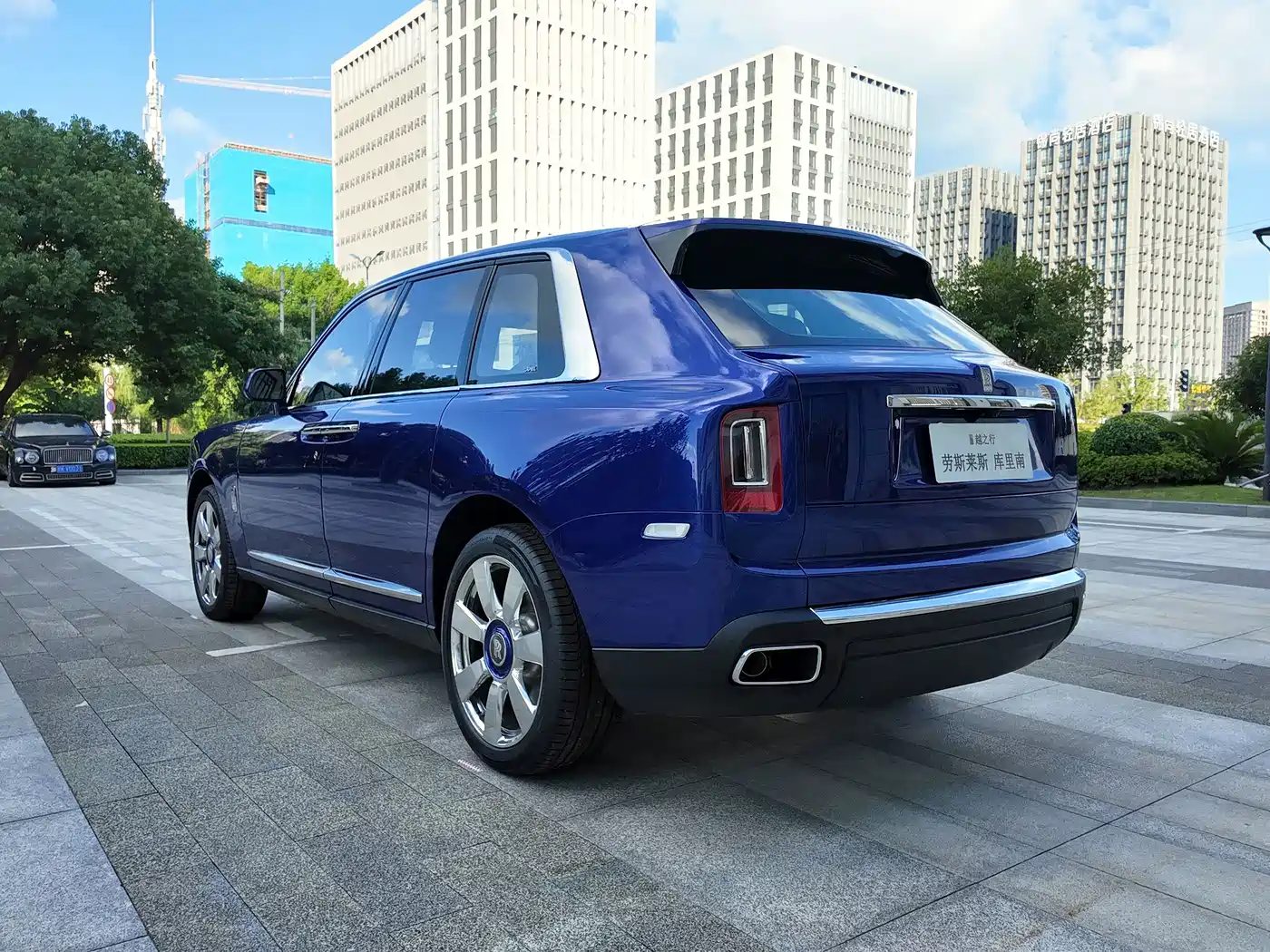 Rolls-Royce Cullinan 2020 2018 5-Seater Version