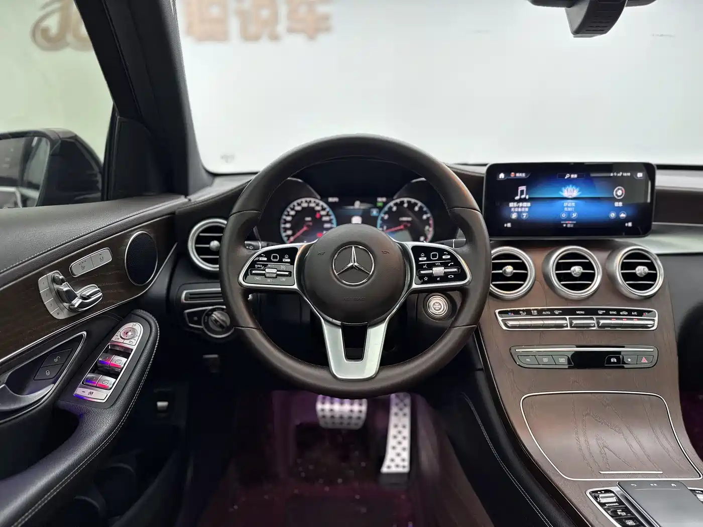 Mercedes-Benz GLC 2020 GLC 300 L 4MATIC Dynamic фото 8