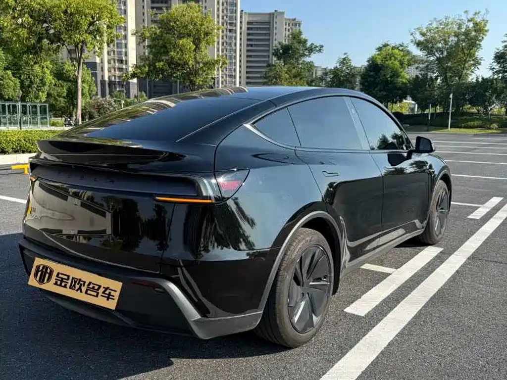 Tesla Model Y 2026 2026 Rear-Wheel Drive