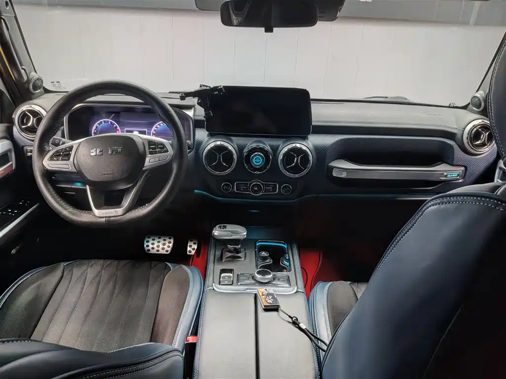 BAIC ORV Beijing Offroad BJ40 2023 2.0T Auto 4WD Urban Hunter Knight Edition фото 4
