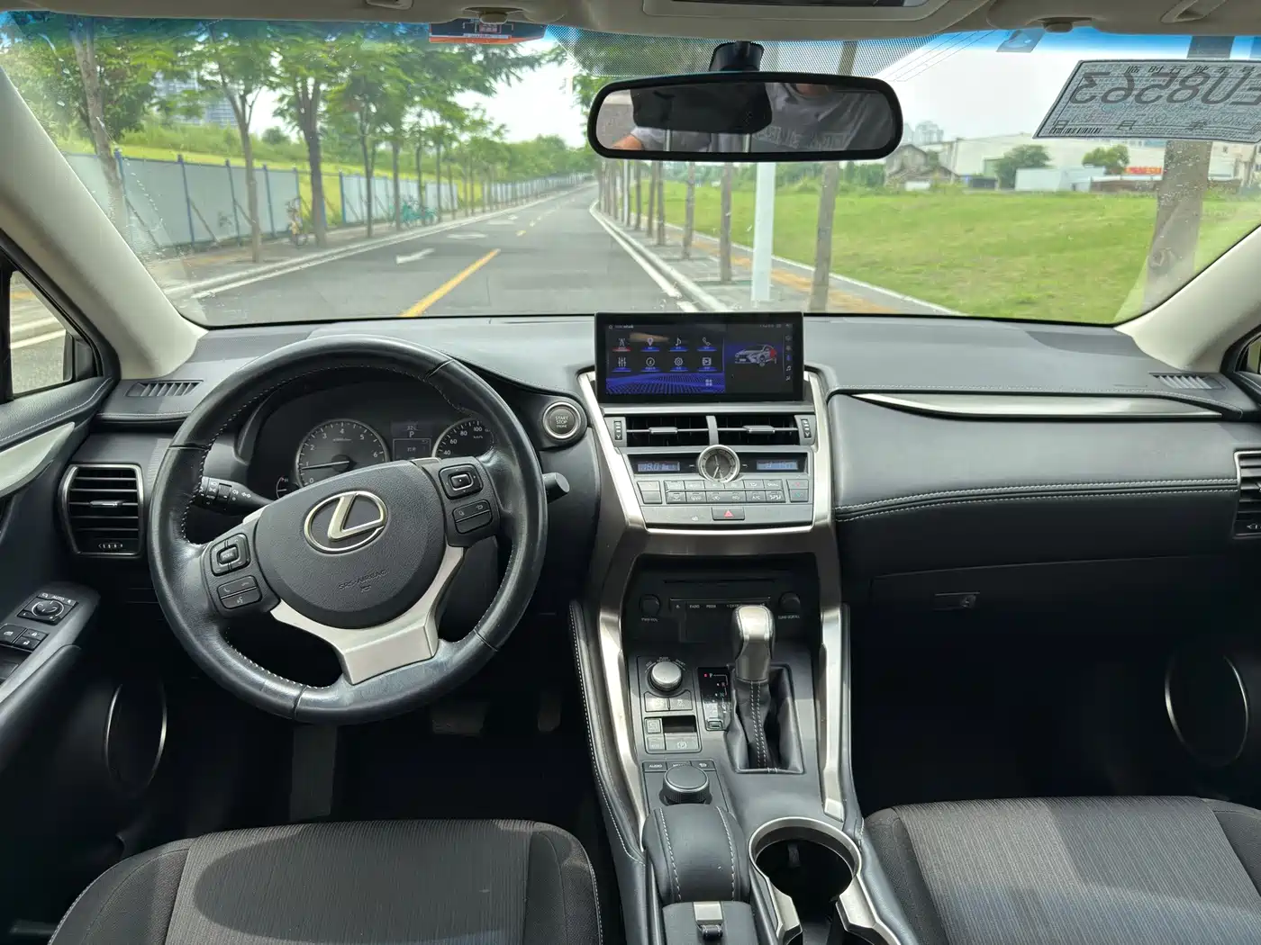 Фото 9 - Lexus NX
