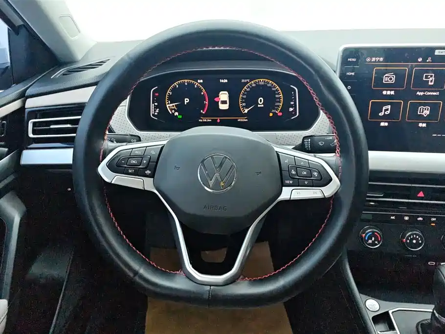 Volkswagen Lavida 2023 1.5L Auto Five Million Edition фото 15