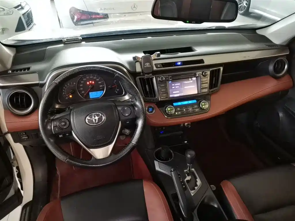 Toyota RAV4 Rongfang 2013 2.5L Auto 4WD Elite фото 16