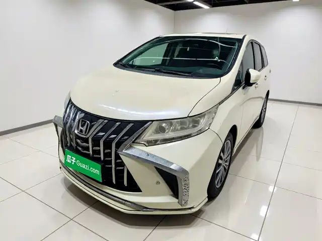 Honda Odyssey 2015 2.4L Supreme Edition