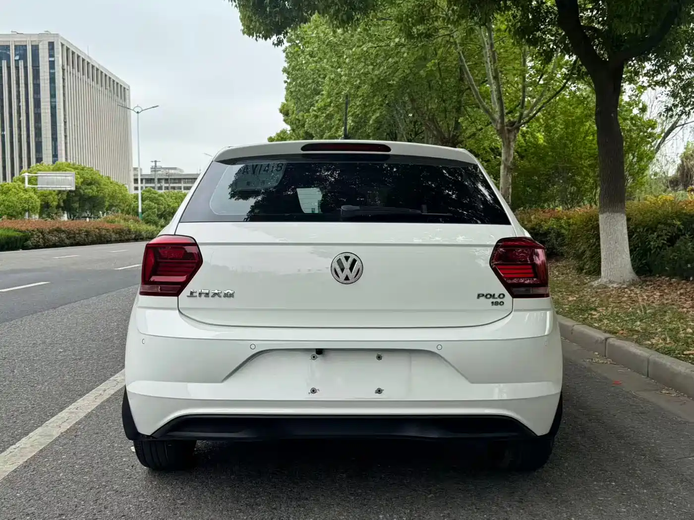 Volkswagen Polo 2019 Plus 1.5L Automatic Colorful Tech Edition фото 5