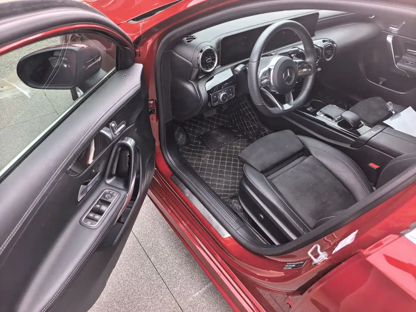 Mercedes-Benz A-Class 2019 A 200 L Sport Sedan фото 4