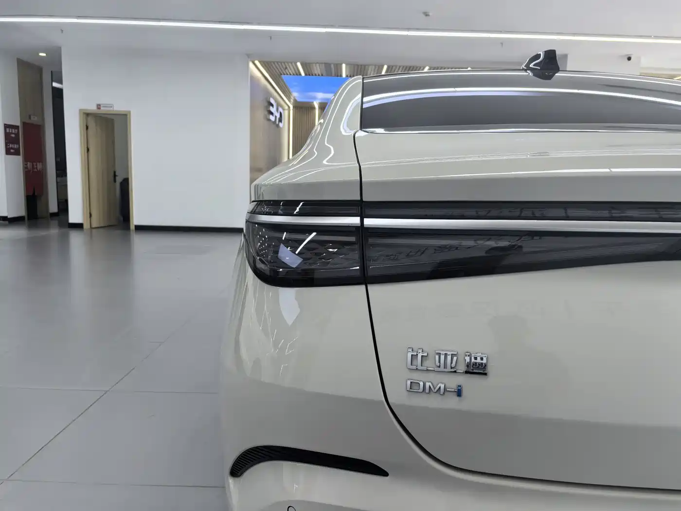 BYD Seal 07 DM-i 2025 Smart Drive Edition DM-i 1.5L 125km Premium фото 6
