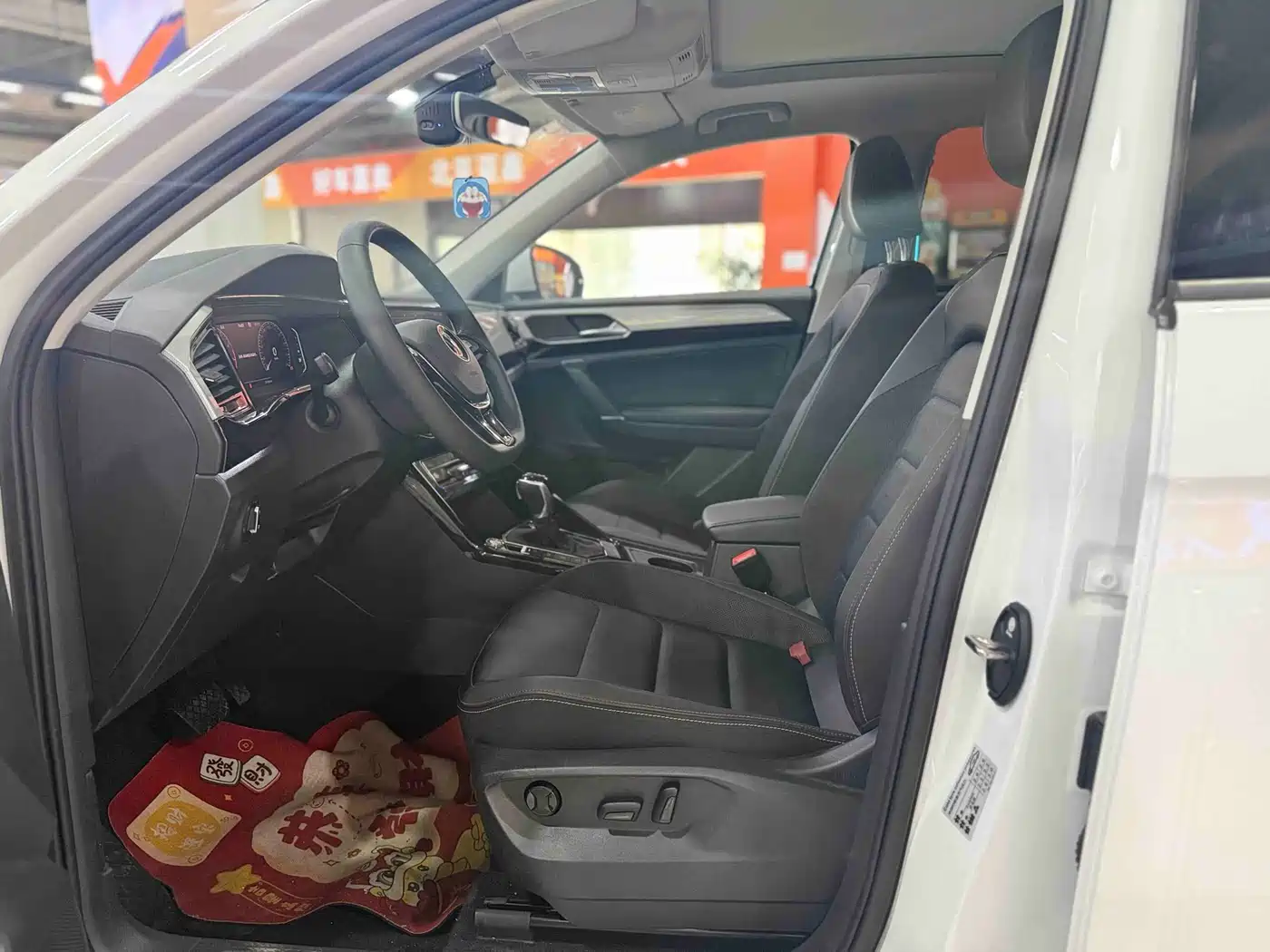 Volkswagen Tayron 2021 330TSI 2WD Luxury Smart Connect Edition фото 8
