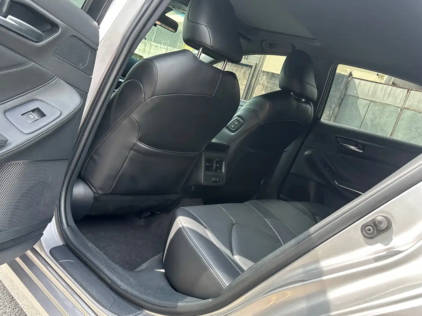 Toyota Avalon 2021 2.5L Luxury Edition фото 8