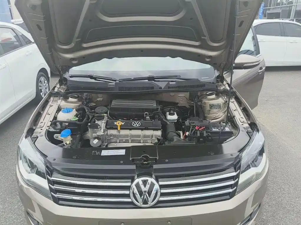 Volkswagen Bora 2014 1.6L Manual Comfort Edition фото 20