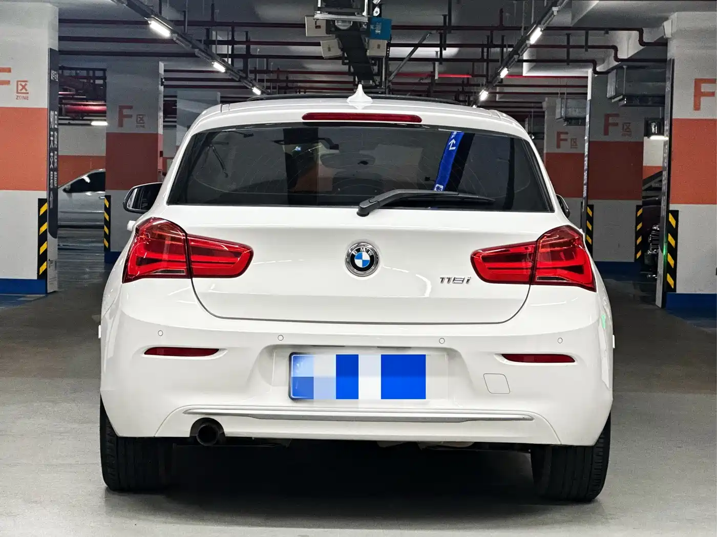 BMW 1 Series (Import) 2015 118i Urban Design Package фото 5