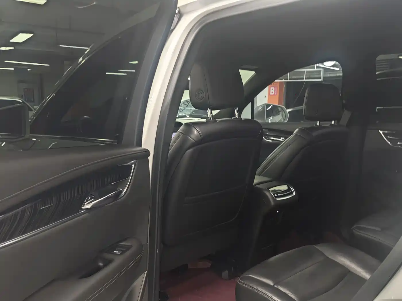 Cadillac XT6 2019 2020 28T 6-Seater Luxury Model