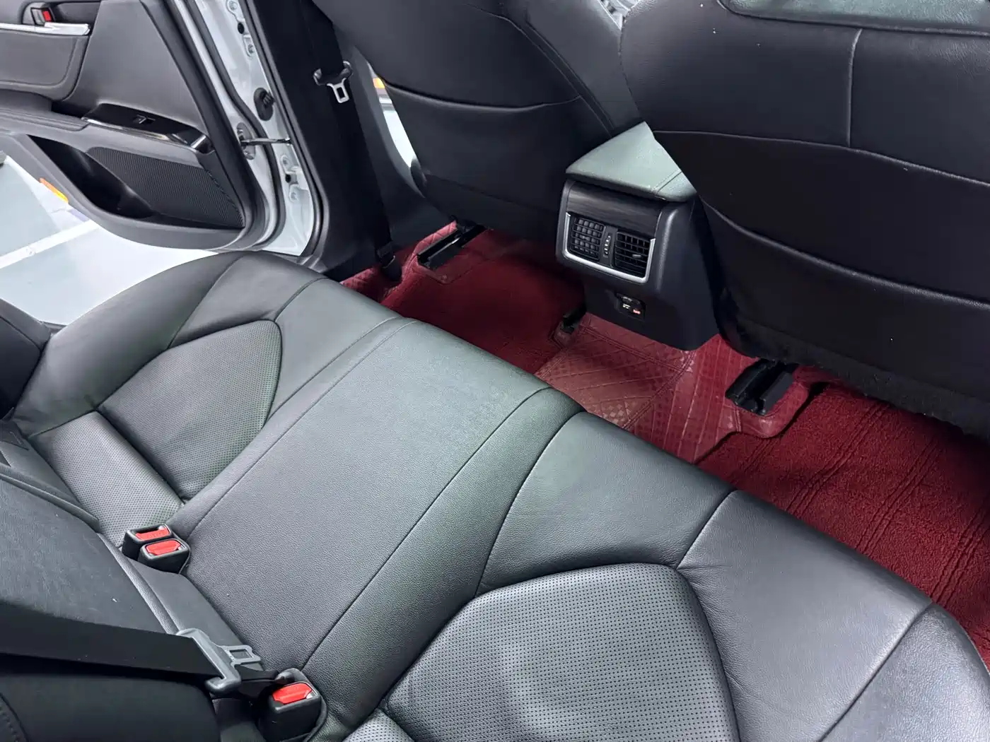Toyota Camry 2021 2.5G Luxury Edition фото 14