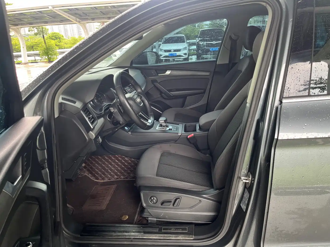 Фото 12 - Audi Q5L