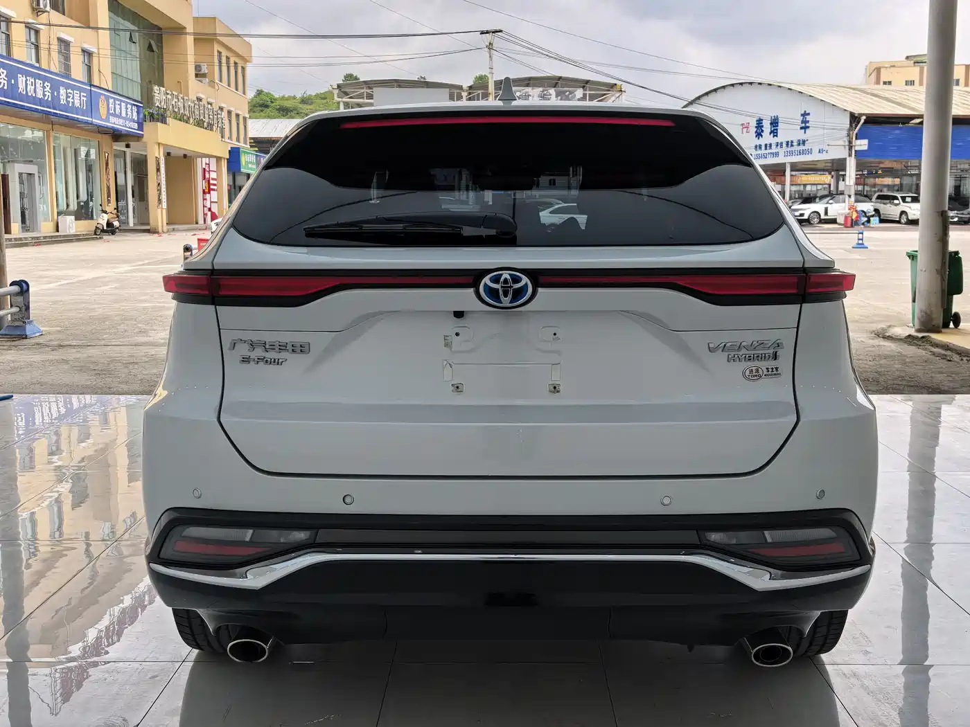 Toyota Venza 2022 Dual Engine 2.5L CVT 4WD Supreme фото 16