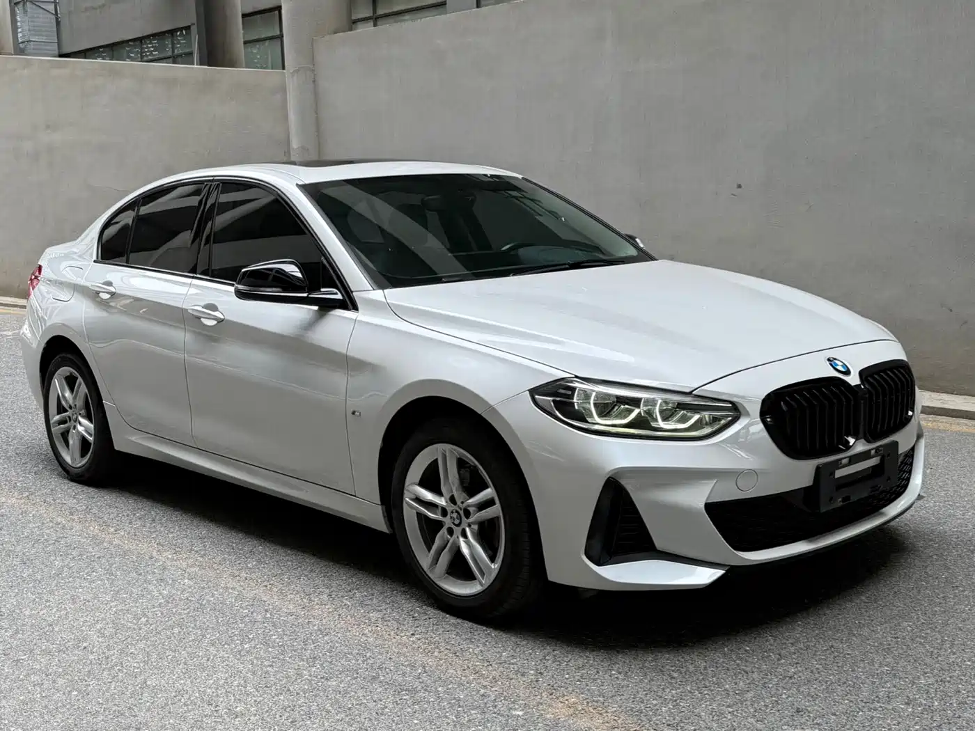 BMW 1 Series 2021 Facelift 120i M Sport Shadow Edition фото 3