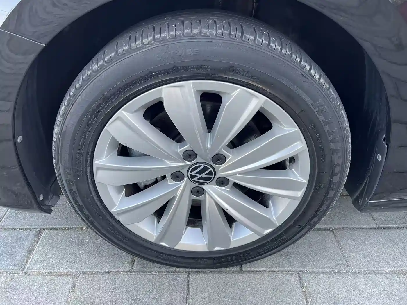 Фото 10 - Volkswagen Passat